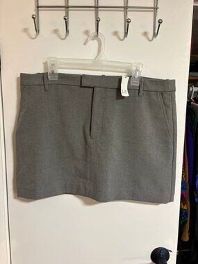 GAP - Grey Mini Skirt